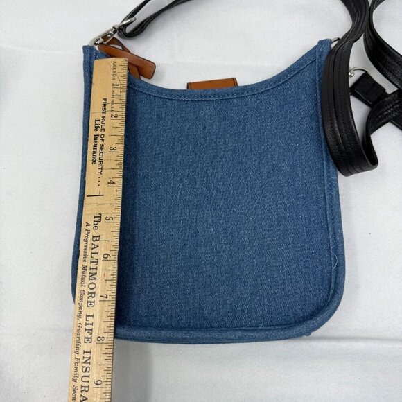 Rae Dunn RD Blue Crossbody Shoulder Bag  Interior Pouch Chambray - Picture 6 of 6